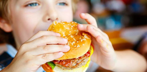 為啥外國人每天吃 垃圾食品 ,身體還那么強(qiáng)壯 原因可能是這些